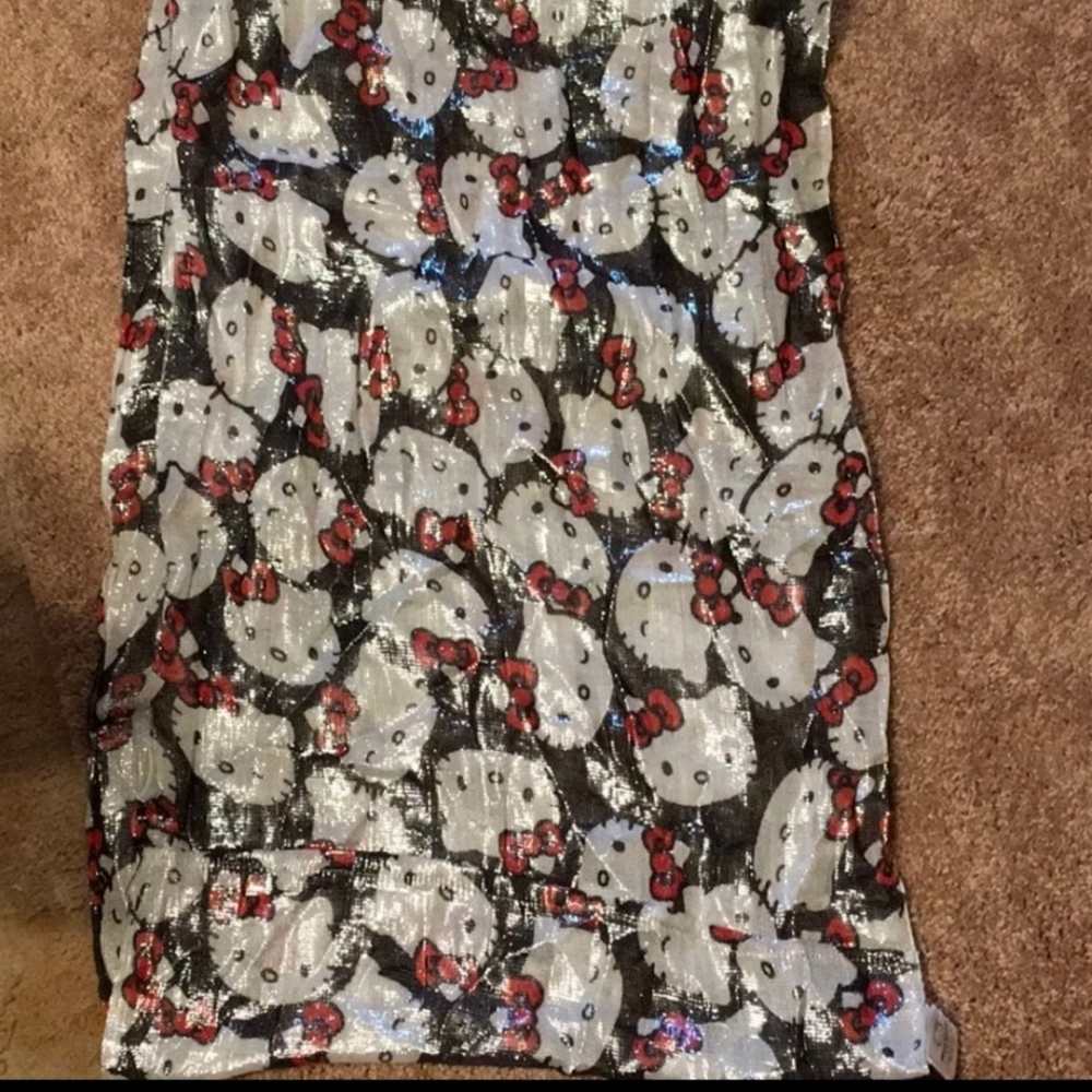Hello Kitty Shimmery Infinity Scarf! - Picture 3 of 5